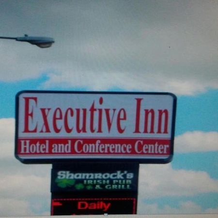 Executive Inn Hotel And Conference Center Lawton Esterno foto