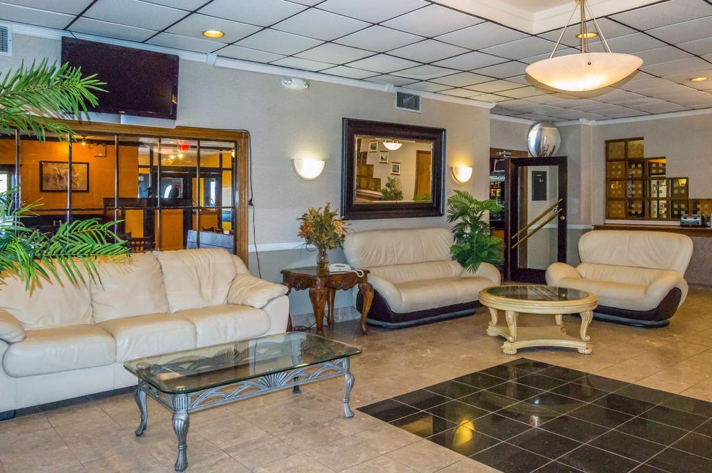Executive Inn Hotel And Conference Center Lawton Esterno foto