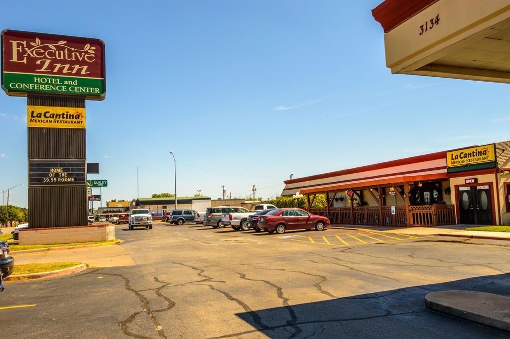 Executive Inn Hotel And Conference Center Lawton Esterno foto
